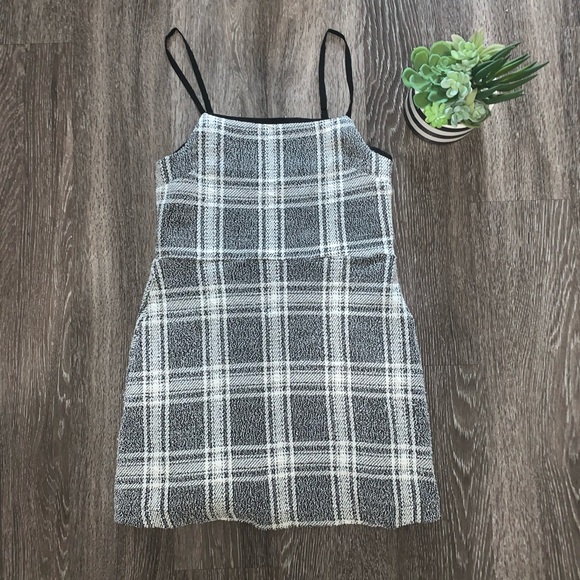 UO Cher Straight Neck Mini • Medium - Picture 3 of 5